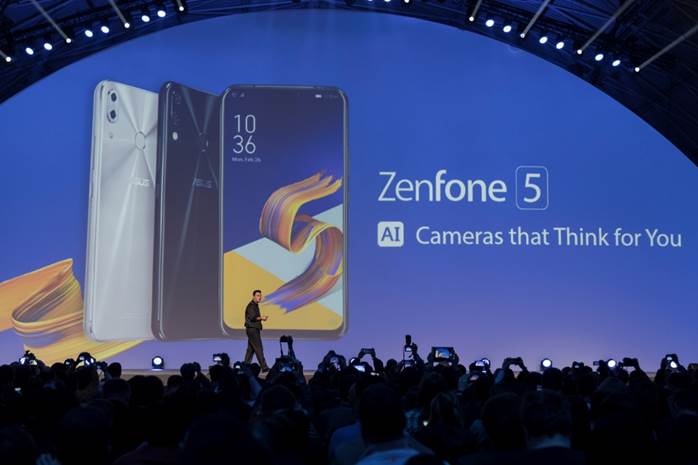 http://upmediawebmag.upmedia.mg/upload/ck/ASUS%20ZenFone%205／5Z內建AI智慧攝影功能，可針對16種不同環境和主題進行AI場景偵測、AI照片偏好學習。.jpg